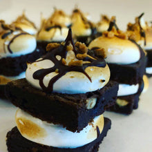 Load image into Gallery viewer, Wrap It Up Holiday Box "A"